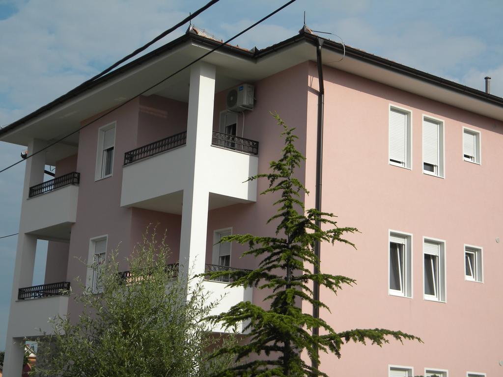 Apartment Srebrni Oblak Arandjelovac Exterior foto